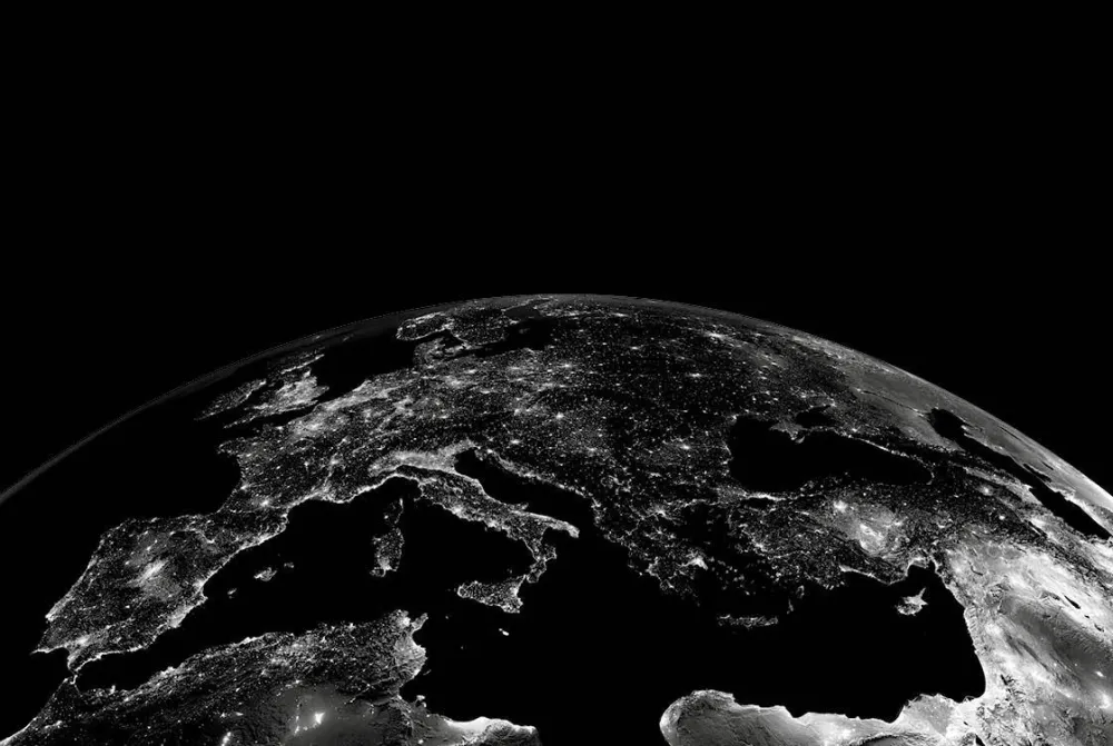 Our global network - DUAL is global Our global network - DUAL is global